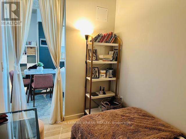 2705 - 170 Bayview Avenue, Toronto, ON - Indoor Photo Showing Bedroom