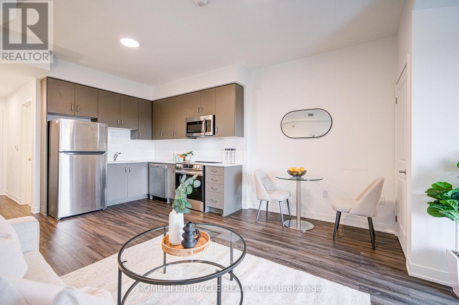 329 - 385 Arctic Red Drive, Oshawa, ON - Indoor