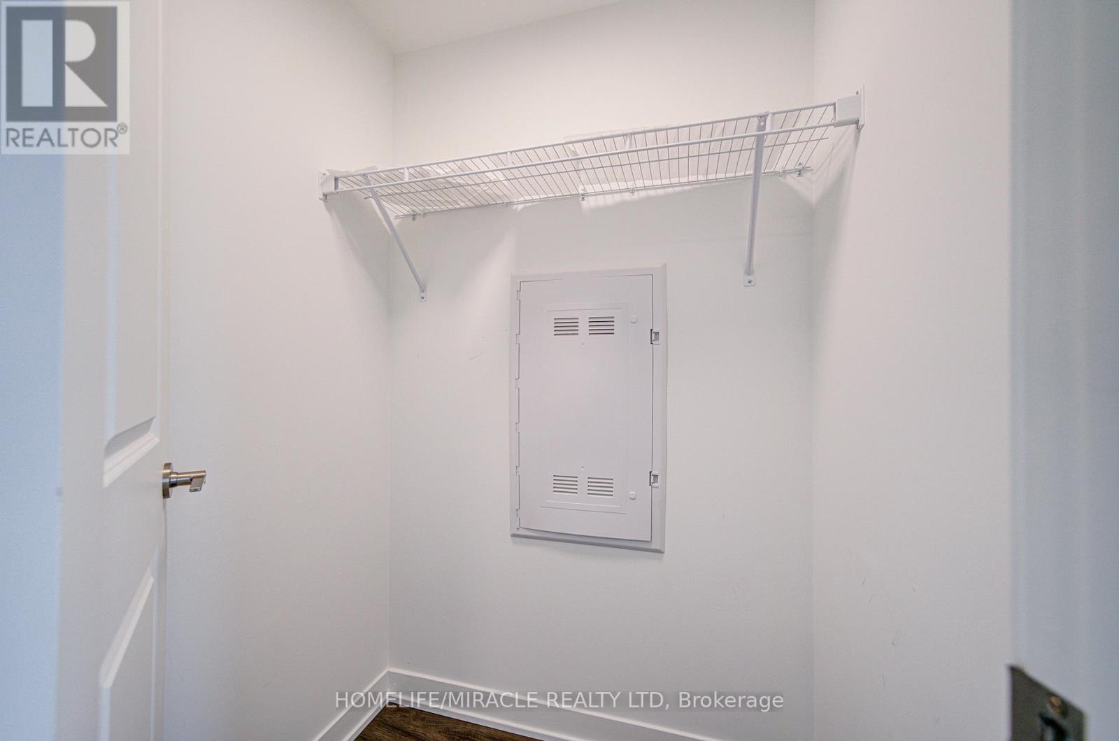 329 - 385 Arctic Red Drive, Oshawa, ON - Indoor With Storage