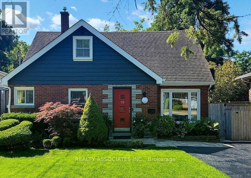 15 White Avenue, Toronto, ON - Outdoor