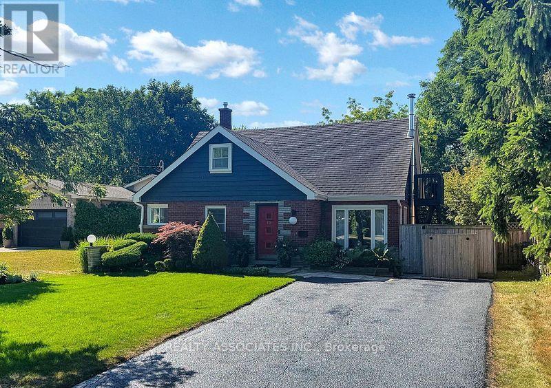 15 White Avenue, Toronto, ON - Outdoor