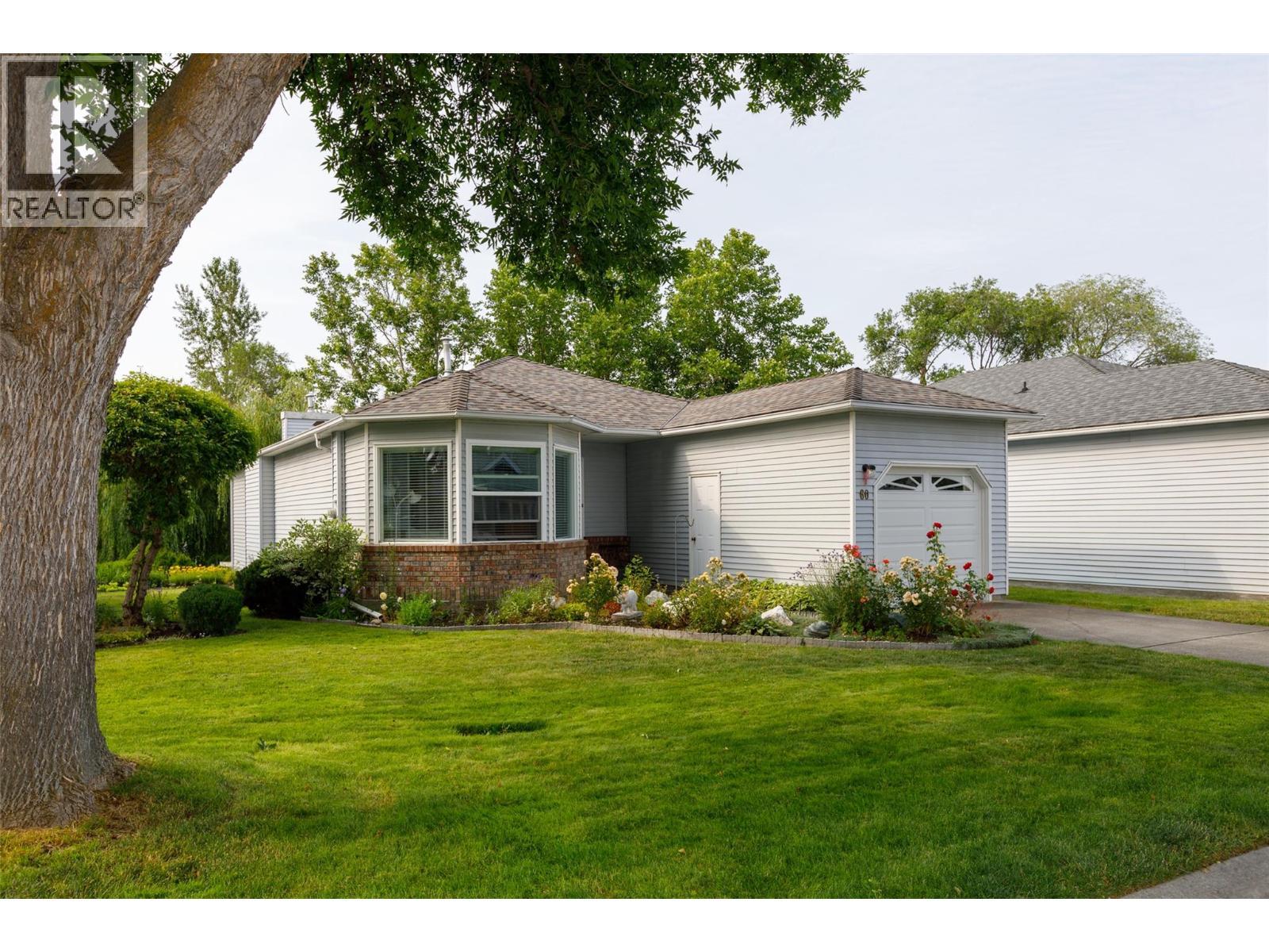 1101 Cameron Avenue Unit# 60, Kelowna, BC - Outdoor