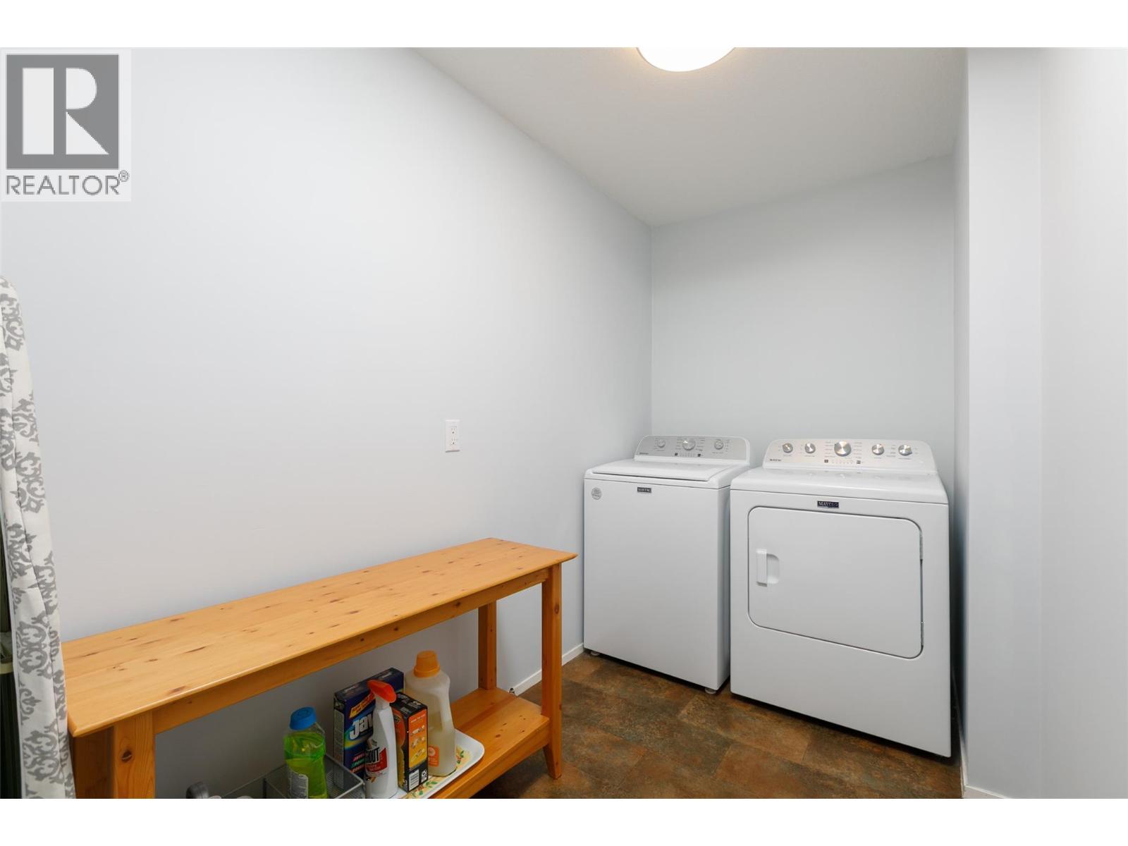 1101 Cameron Avenue Unit# 60, Kelowna, BC - Indoor Photo Showing Laundry Room
