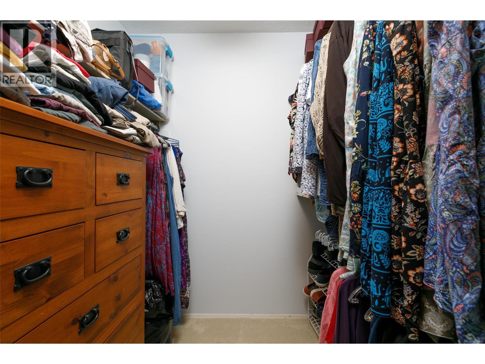 1101 Cameron Avenue Unit# 60, Kelowna, BC - Indoor With Storage