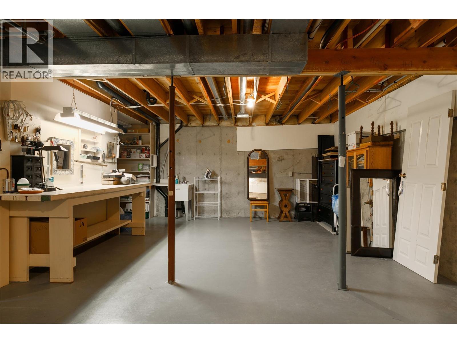 1101 Cameron Avenue Unit# 60, Kelowna, BC - Indoor Photo Showing Basement