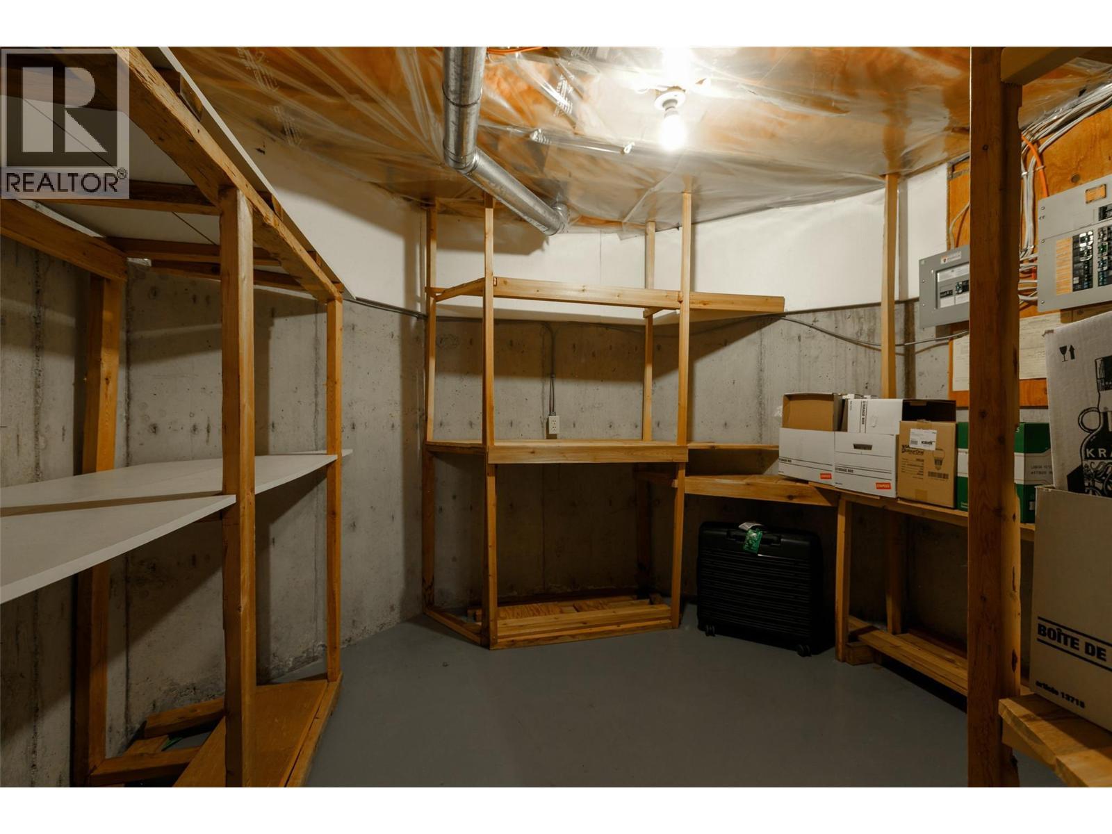 1101 Cameron Avenue Unit# 60, Kelowna, BC - Indoor Photo Showing Basement