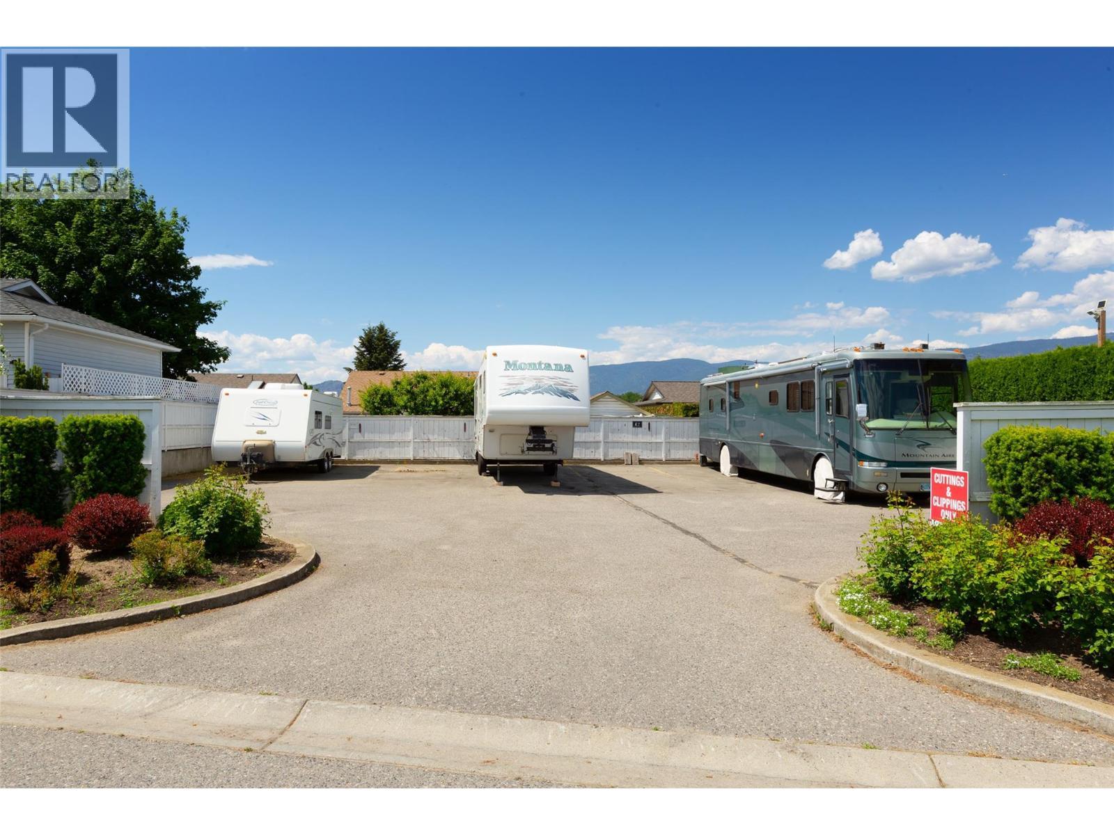 1101 Cameron Avenue Unit# 60, Kelowna, BC - Outdoor