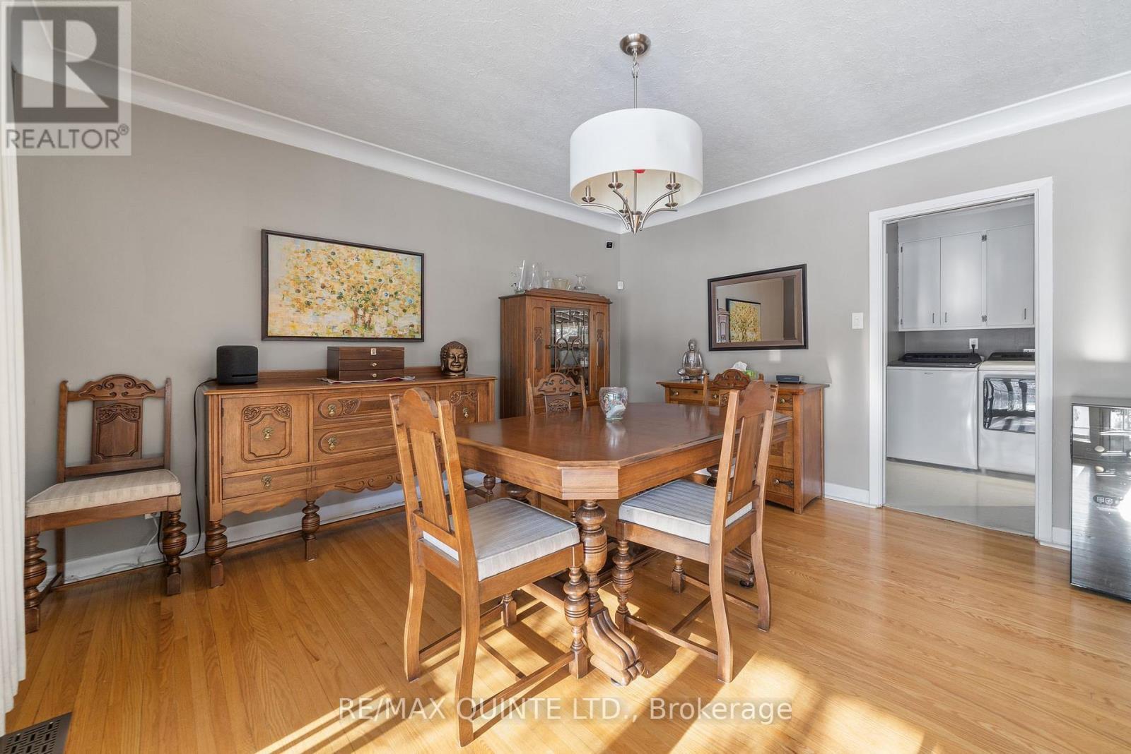 9 Sunset Drive, Belleville (Belleville Ward), ON - Indoor Photo Showing Dining Room