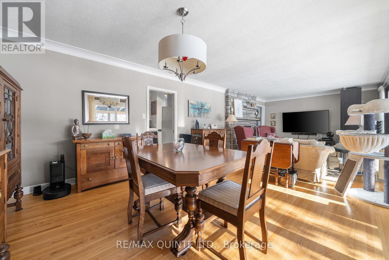 9 Sunset Drive, Belleville (Belleville Ward), ON - Indoor Photo Showing Dining Room