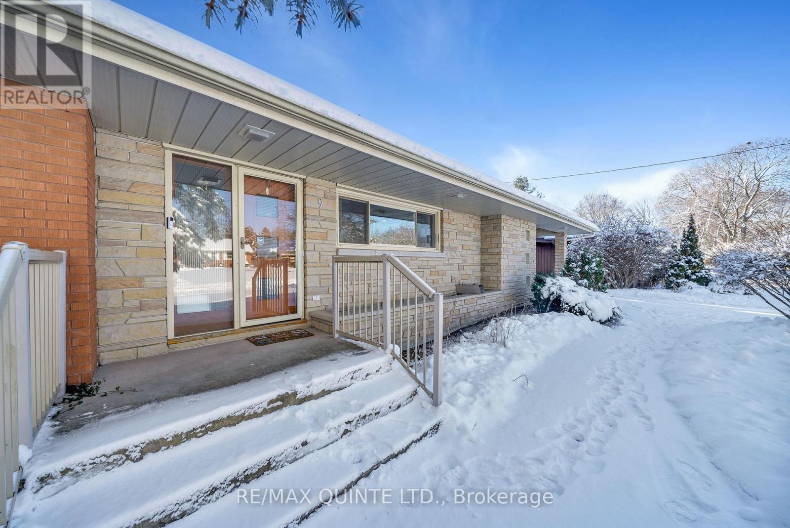 9 Sunset Drive, Belleville (Belleville Ward), ON - Outdoor