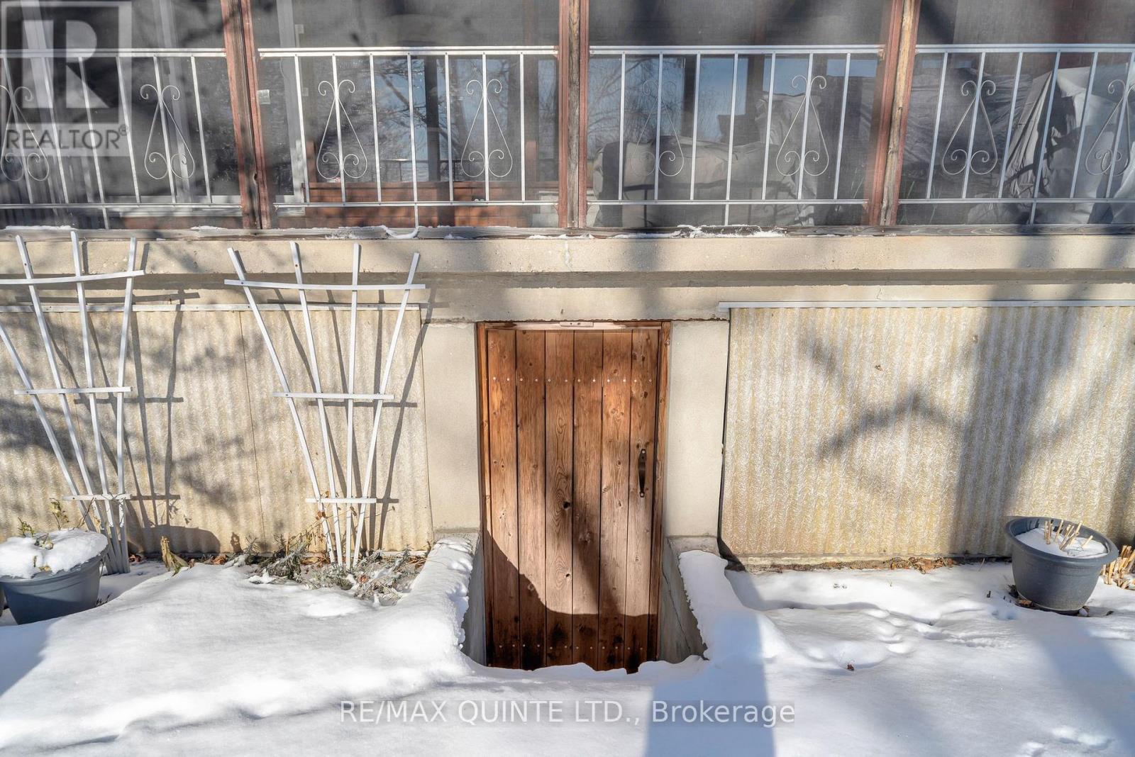 9 Sunset Drive, Belleville (Belleville Ward), ON - Indoor