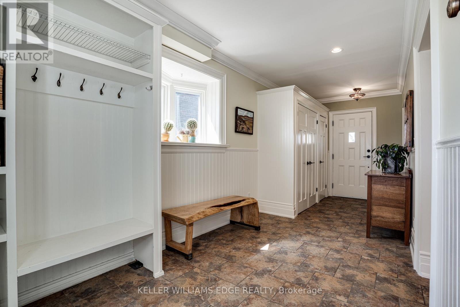 849 Beach Boulevard, Hamilton, ON - Indoor Photo Showing Other Room