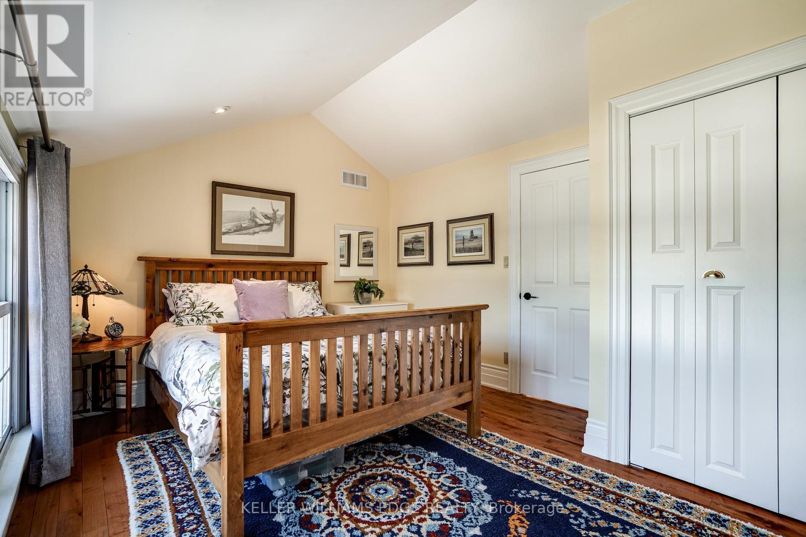849 Beach Boulevard, Hamilton, ON - Indoor Photo Showing Bedroom