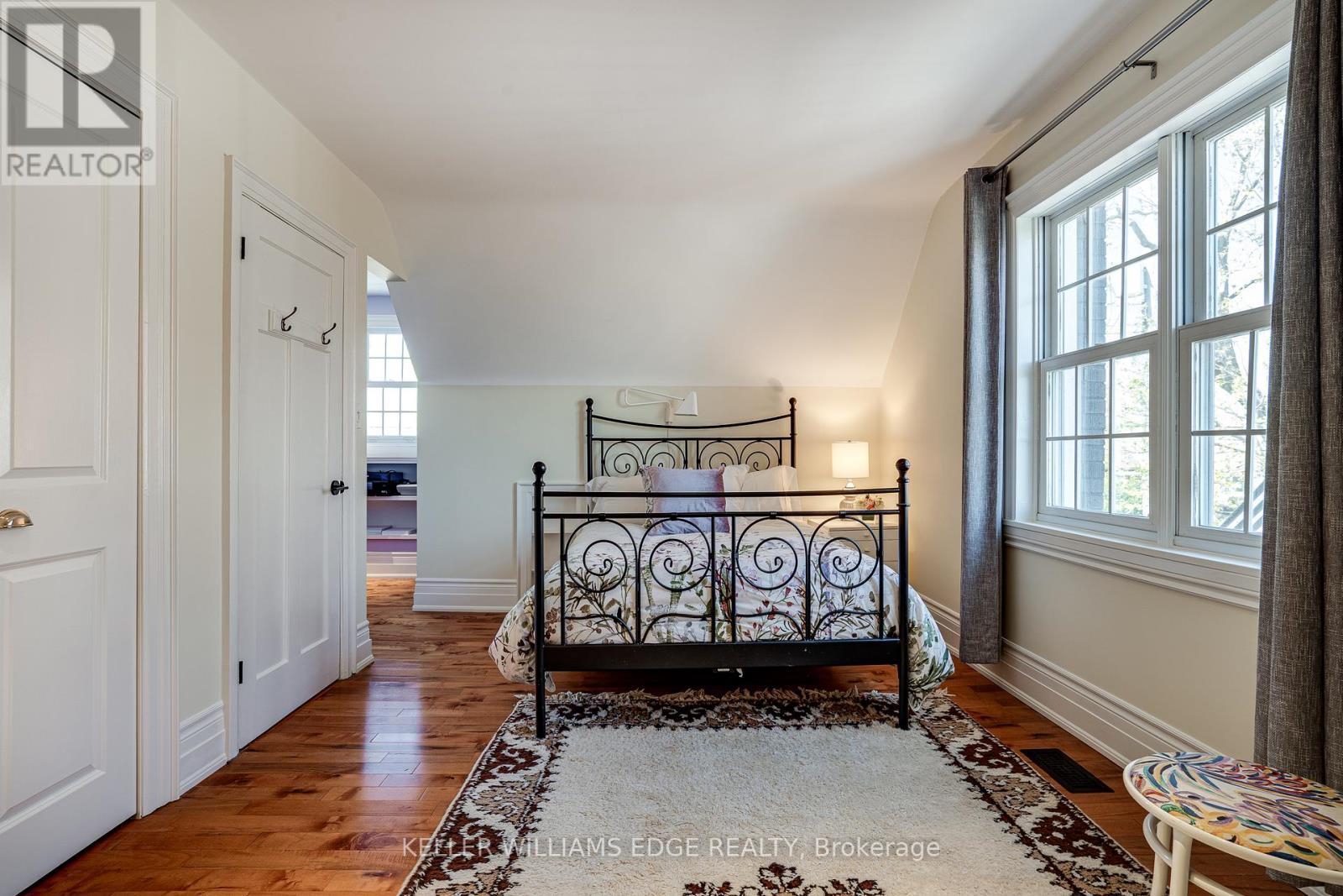 849 Beach Boulevard, Hamilton, ON - Indoor Photo Showing Bedroom