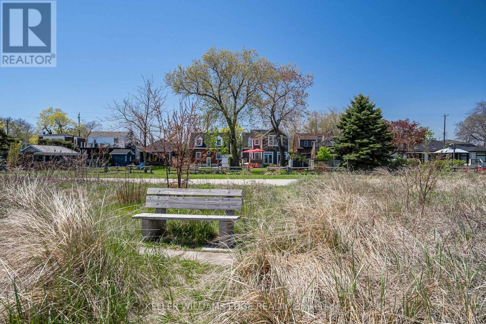 849 Beach Boulevard, Hamilton, ON - Outdoor