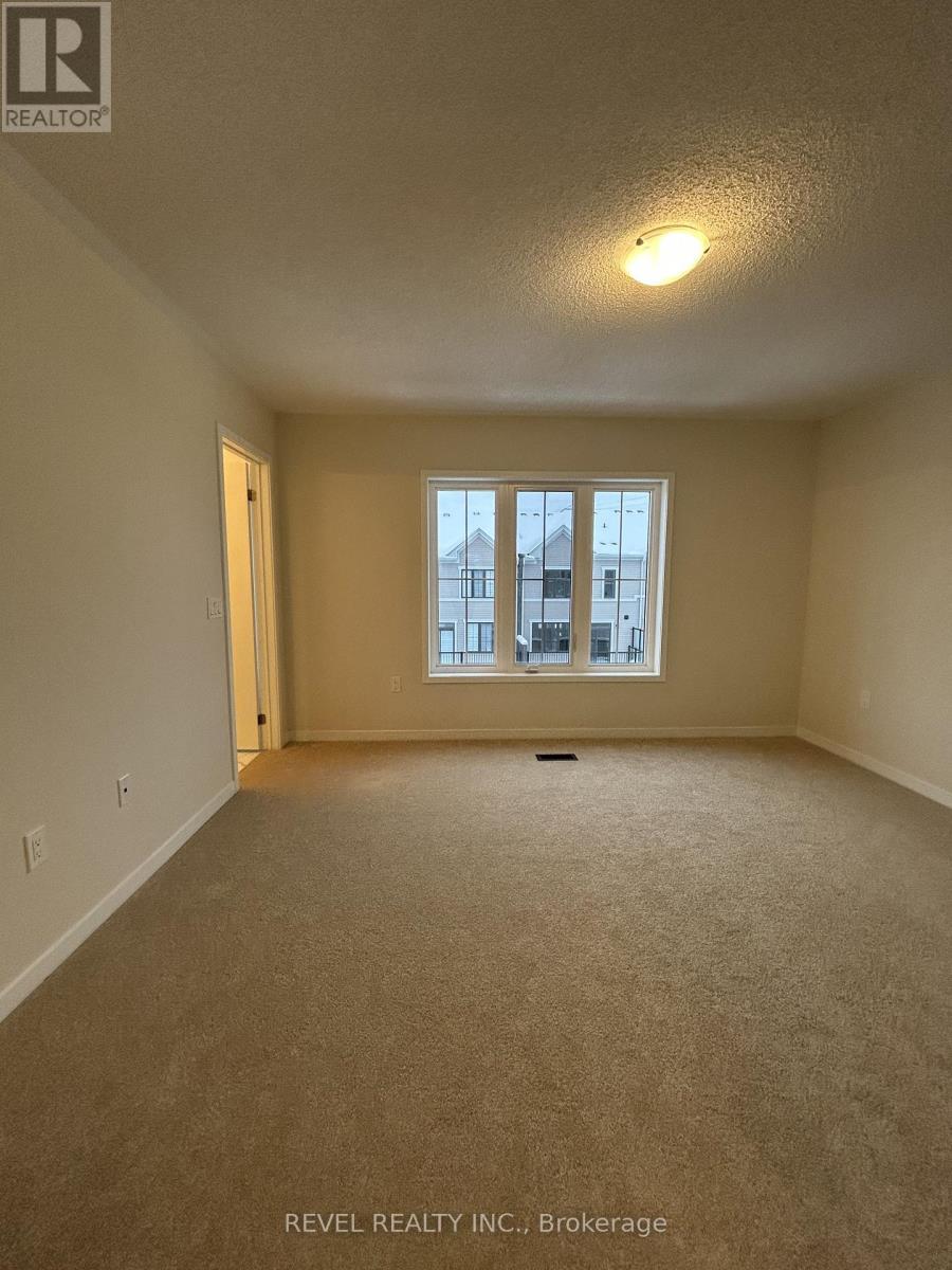 9 Kingbird Common, Cambridge, ON - Indoor Photo Showing Other Room