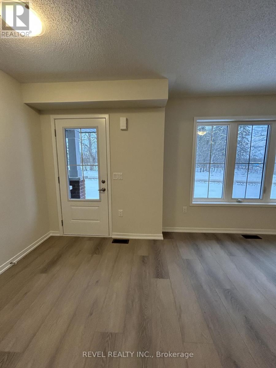 9 Kingbird Common, Cambridge, ON - Indoor Photo Showing Other Room