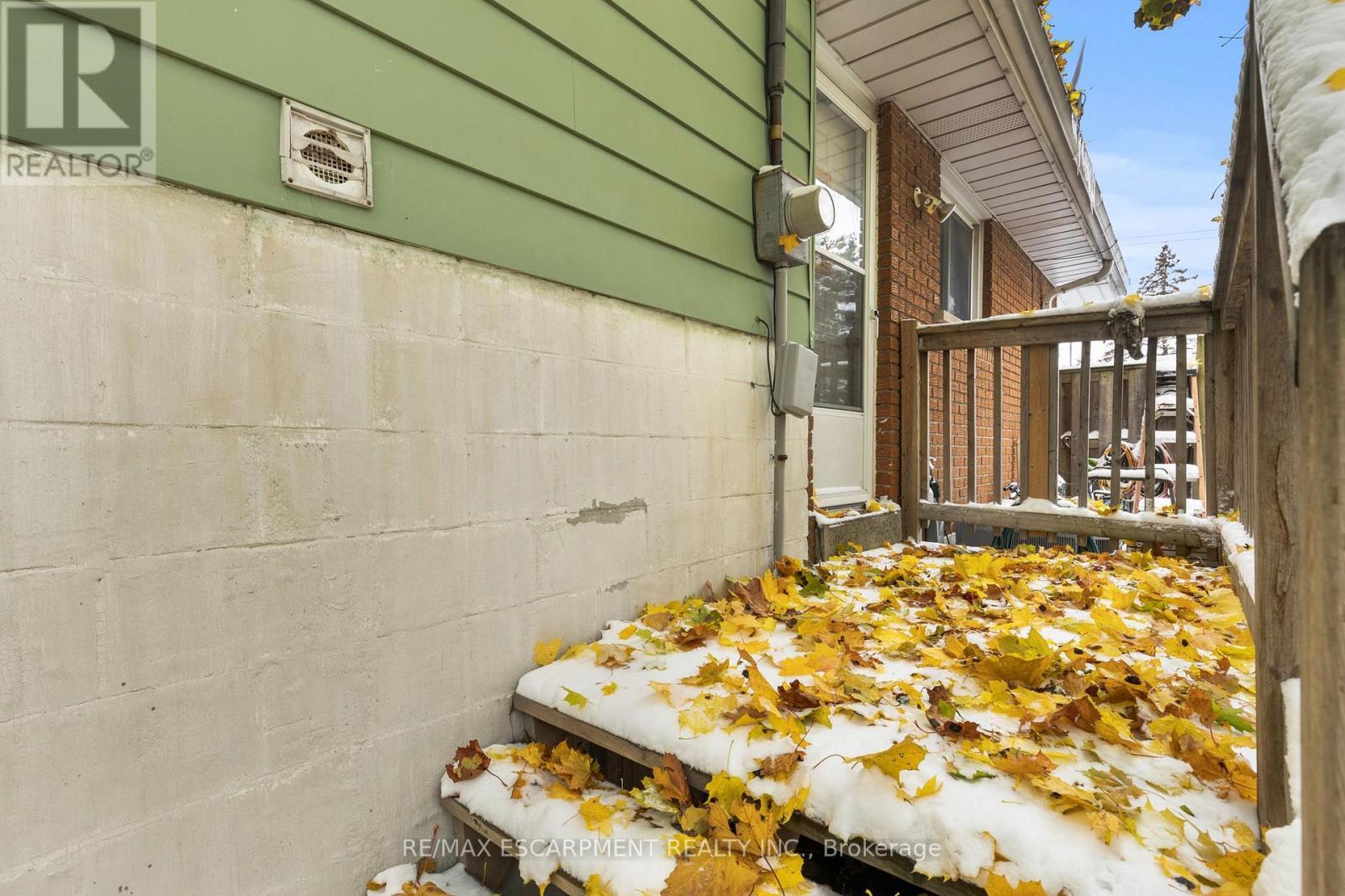 11 Torlake Street, Hamilton, ON