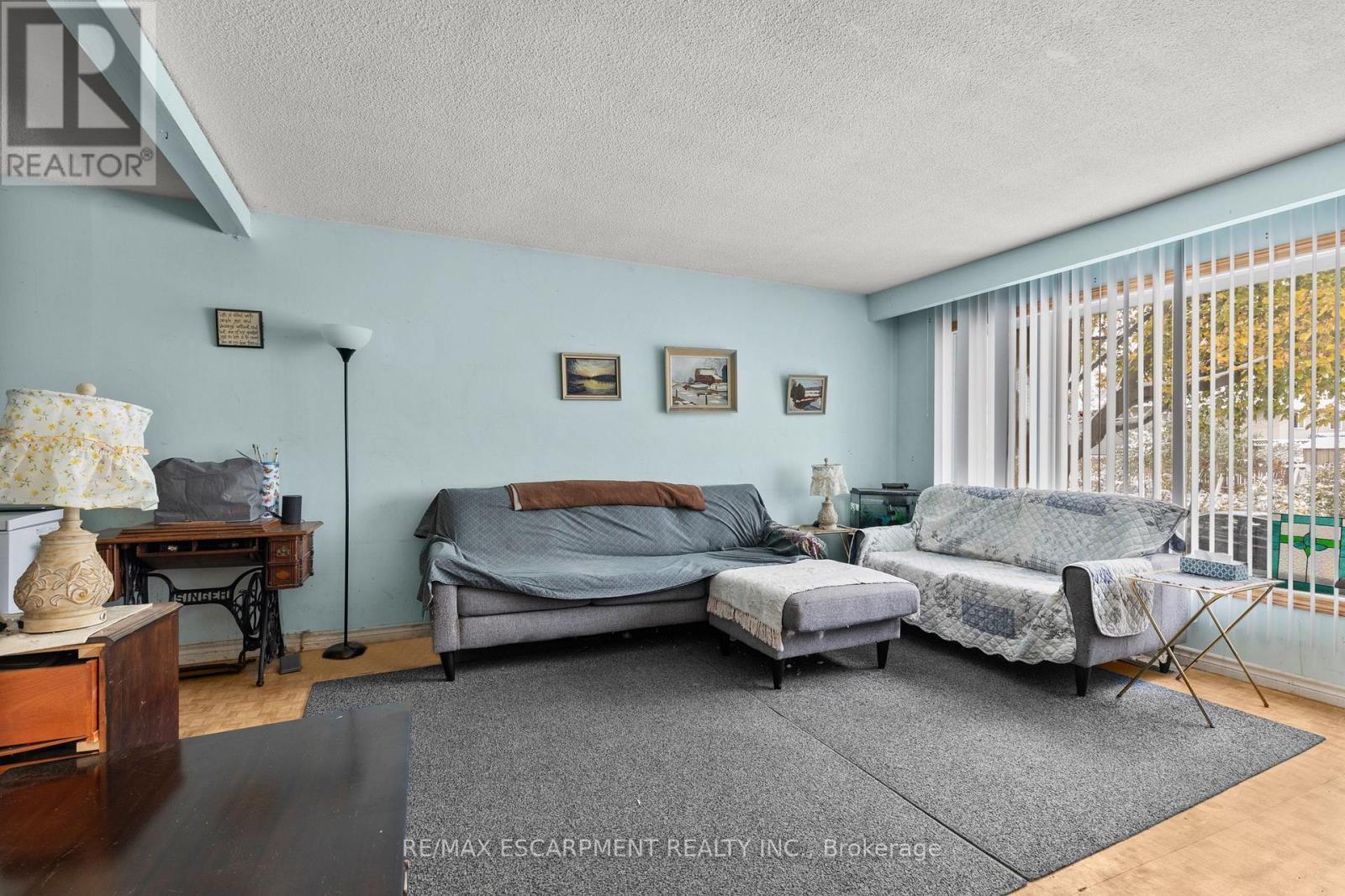 11 Torlake Street, Hamilton, ON