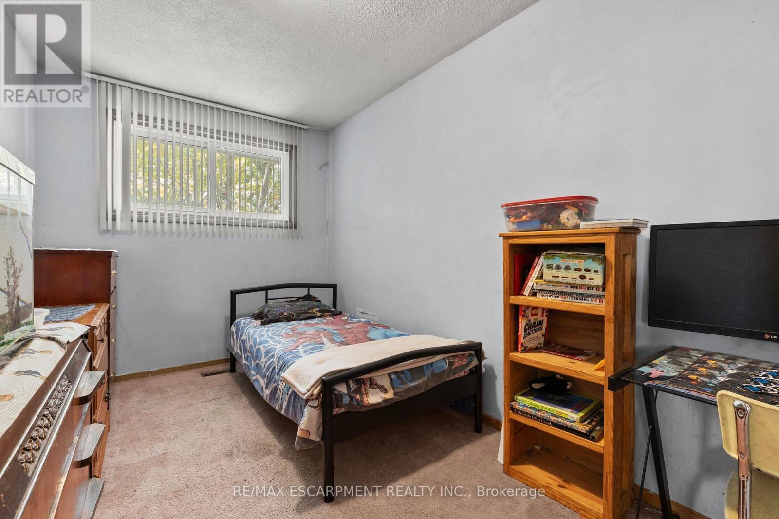 11 Torlake Street, Hamilton, ON