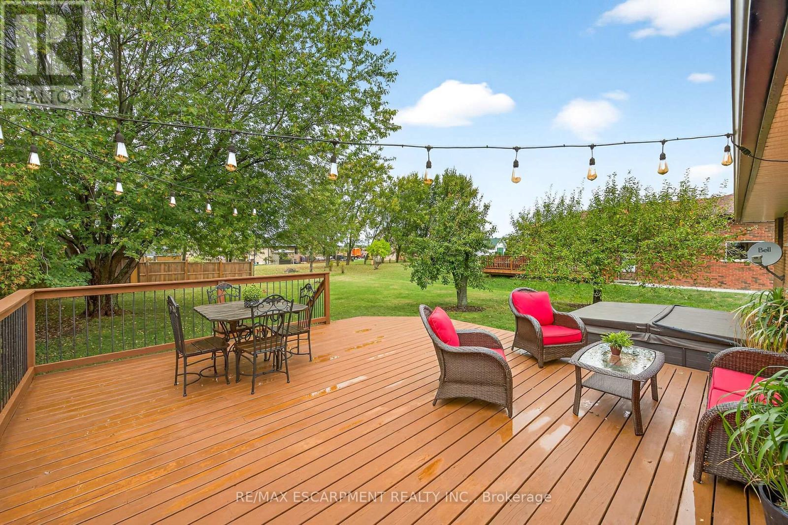 49 Erie Avenue N, Haldimand, ON - Outdoor With Deck Patio Veranda
