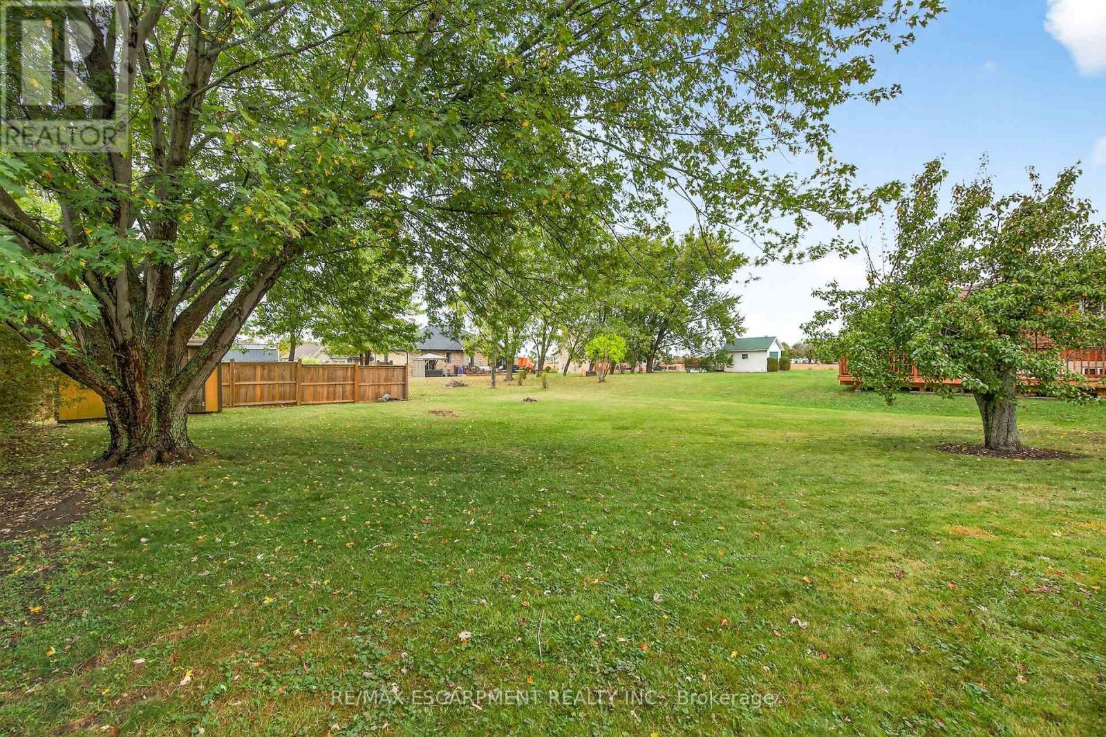 49 Erie Avenue N, Haldimand, ON - Outdoor