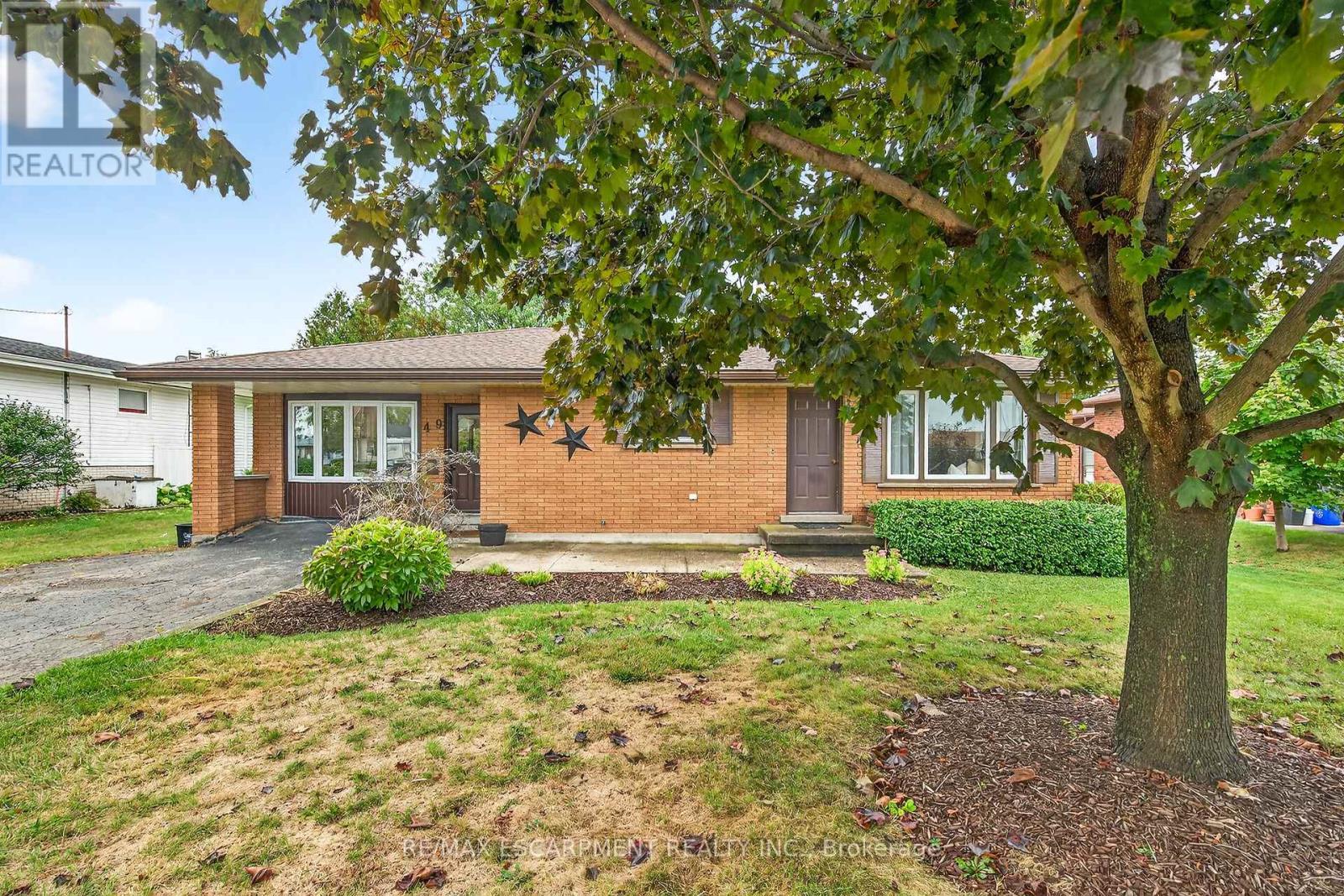 49 Erie Avenue N, Haldimand, ON - Outdoor