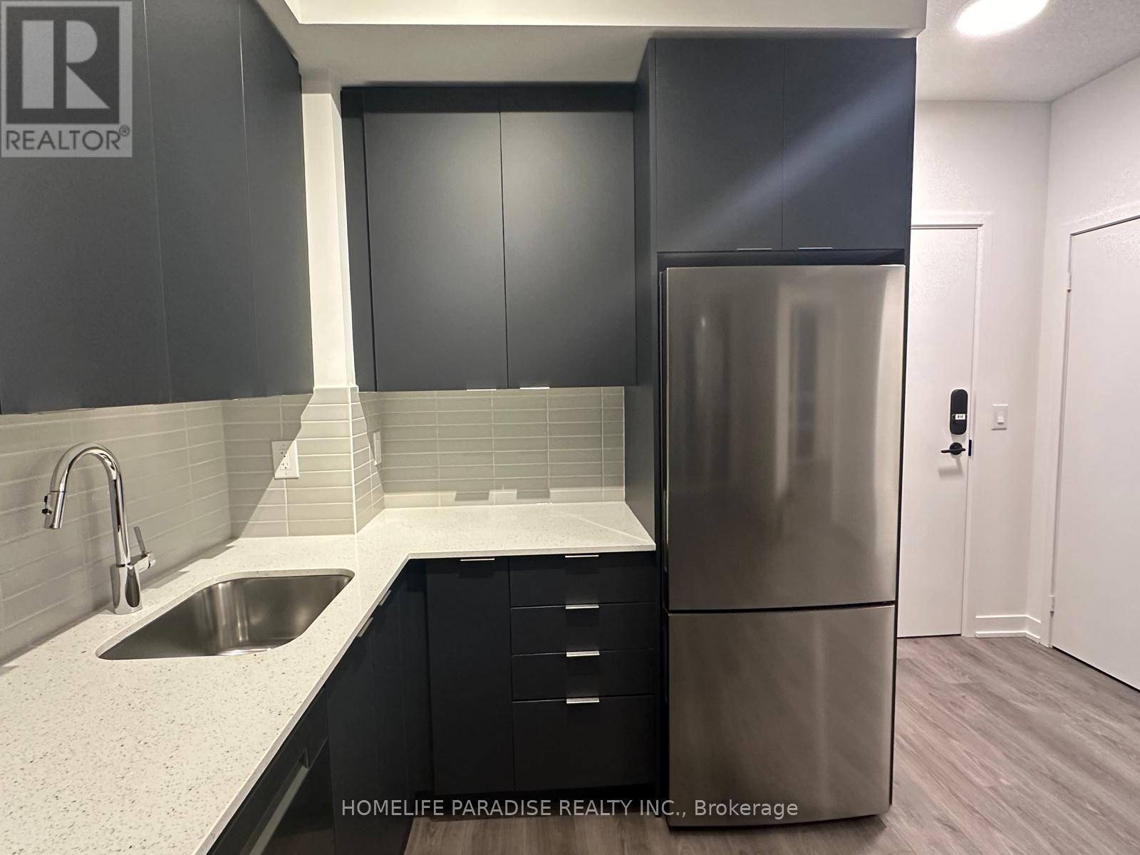 225 Malta Avenue, Brampton, ON - Indoor Photo Showing Kitchen
