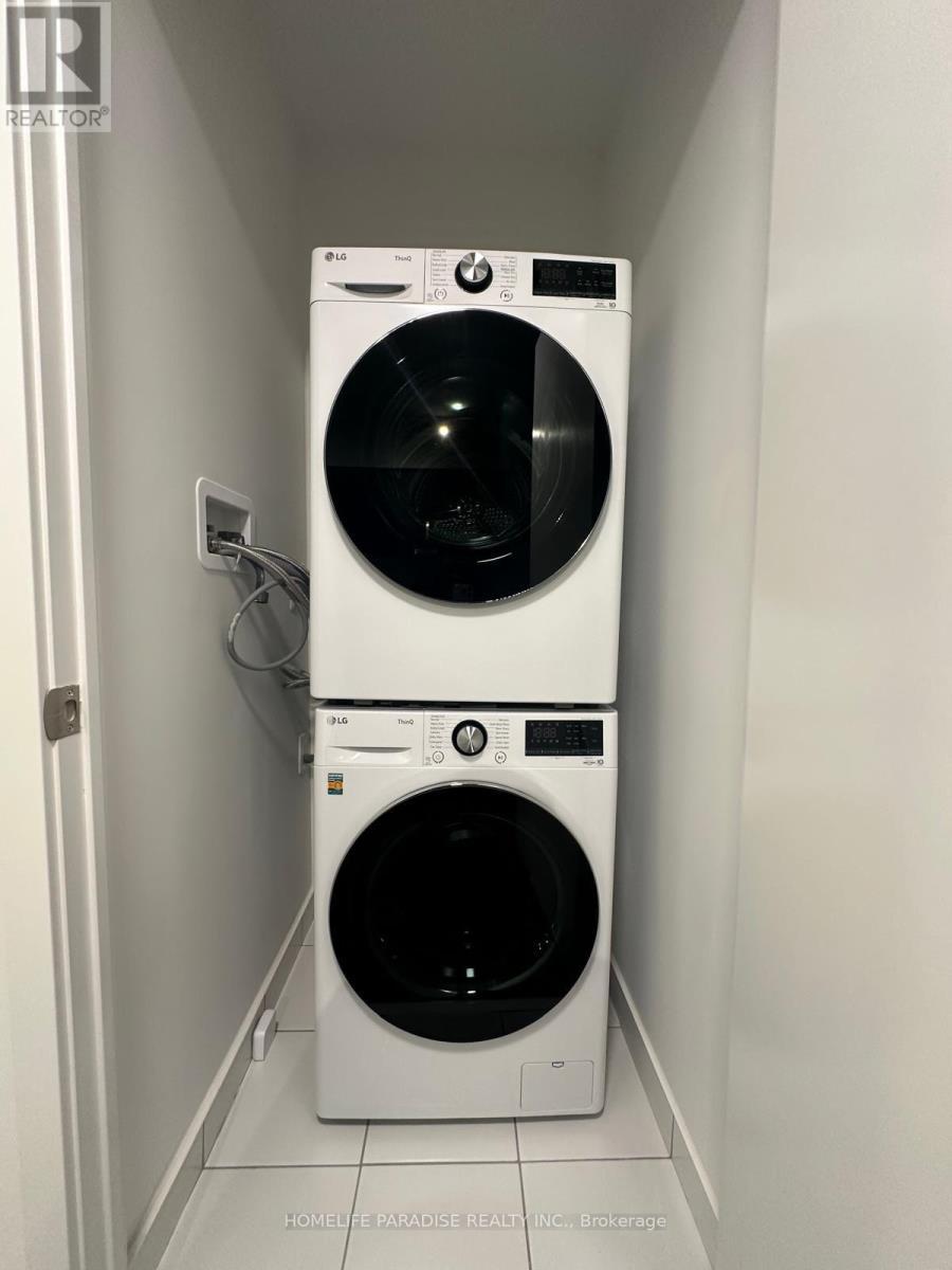 225 Malta Avenue, Brampton, ON - Indoor Photo Showing Laundry Room
