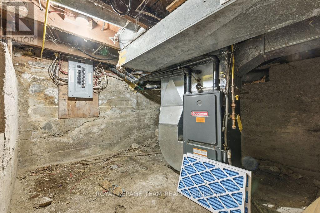 160 Burnstown Road, Mcnab/Braeside, ON - Indoor Photo Showing Basement