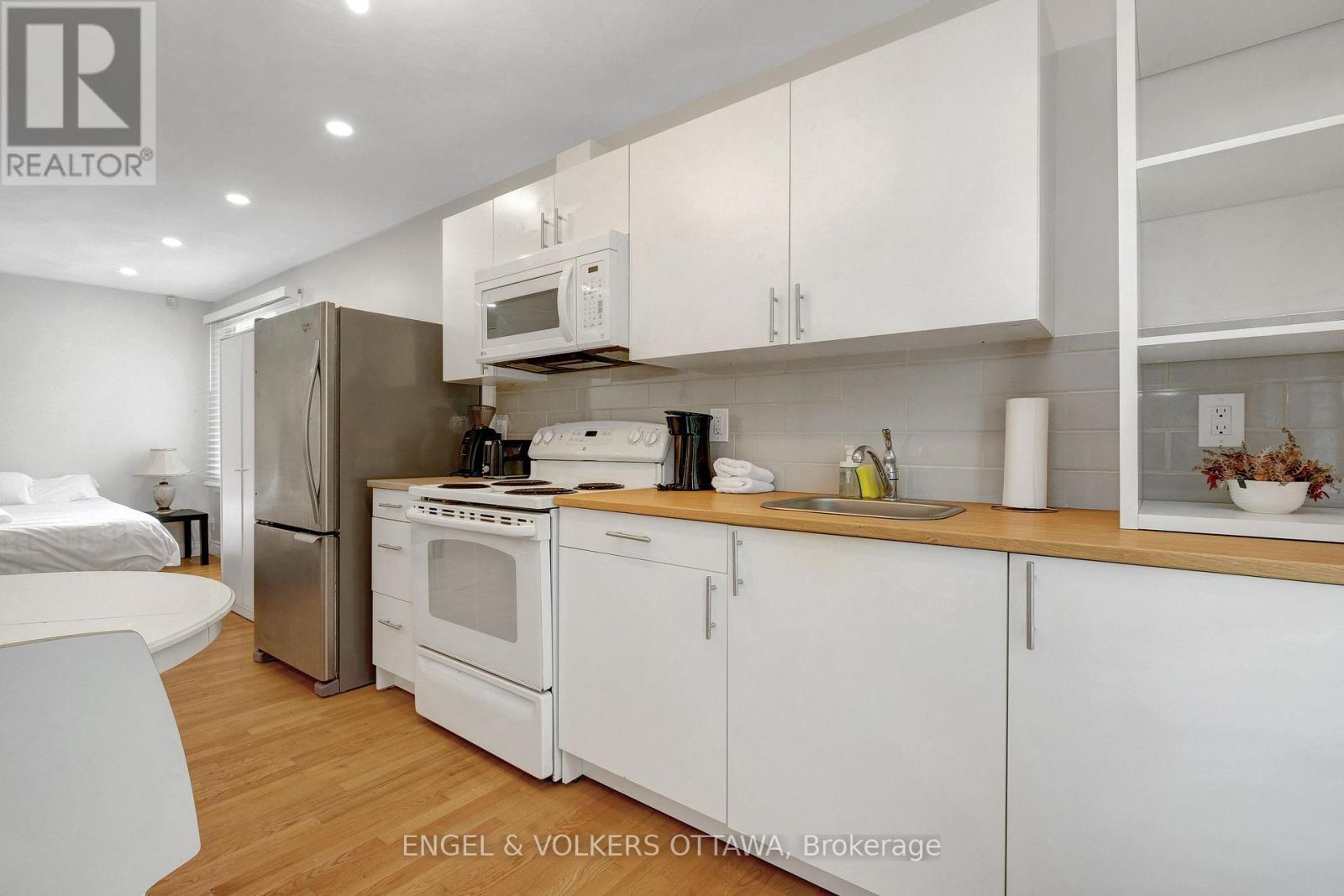 A - 621 Pleasant Park Road, Ottawa, ON