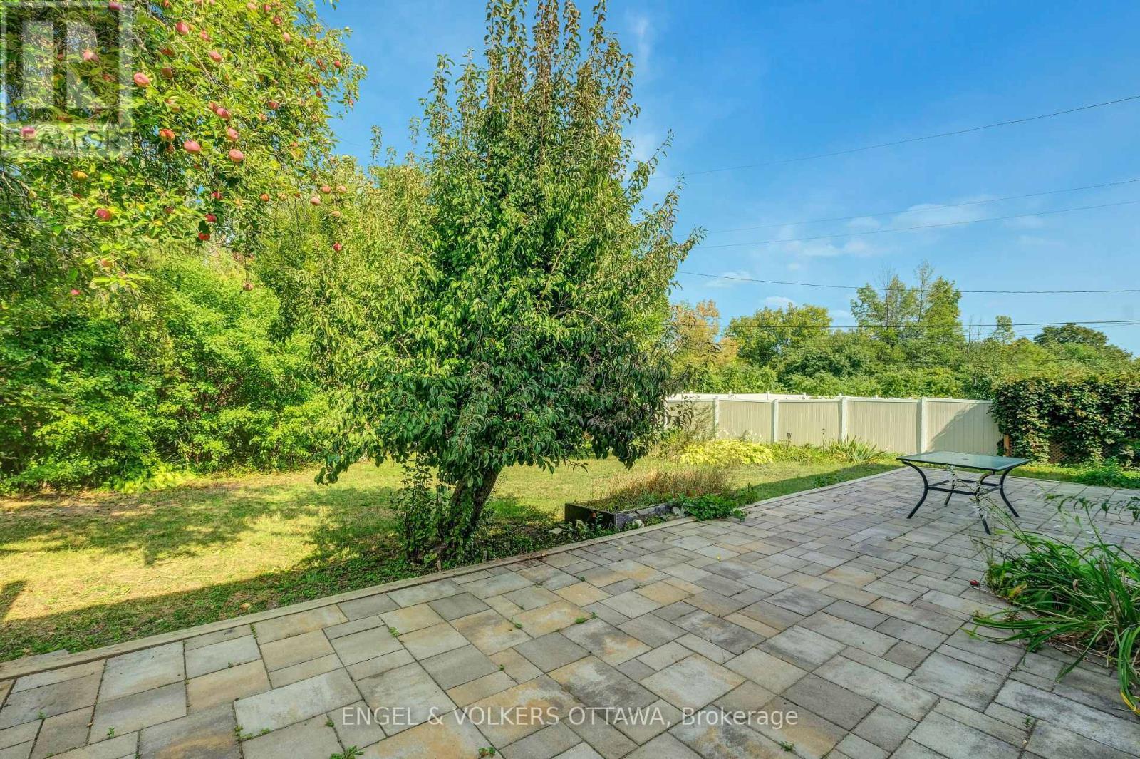 A - 621 Pleasant Park Road, Ottawa, ON