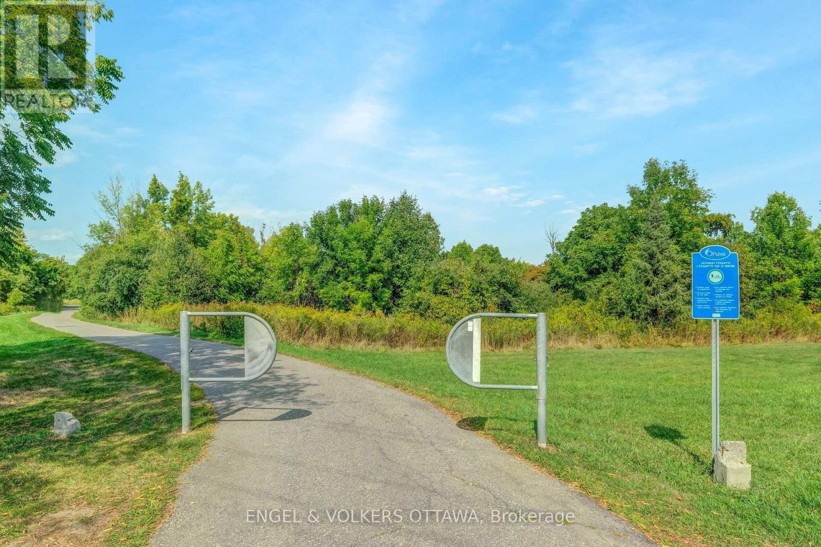 A - 621 Pleasant Park Road, Ottawa, ON