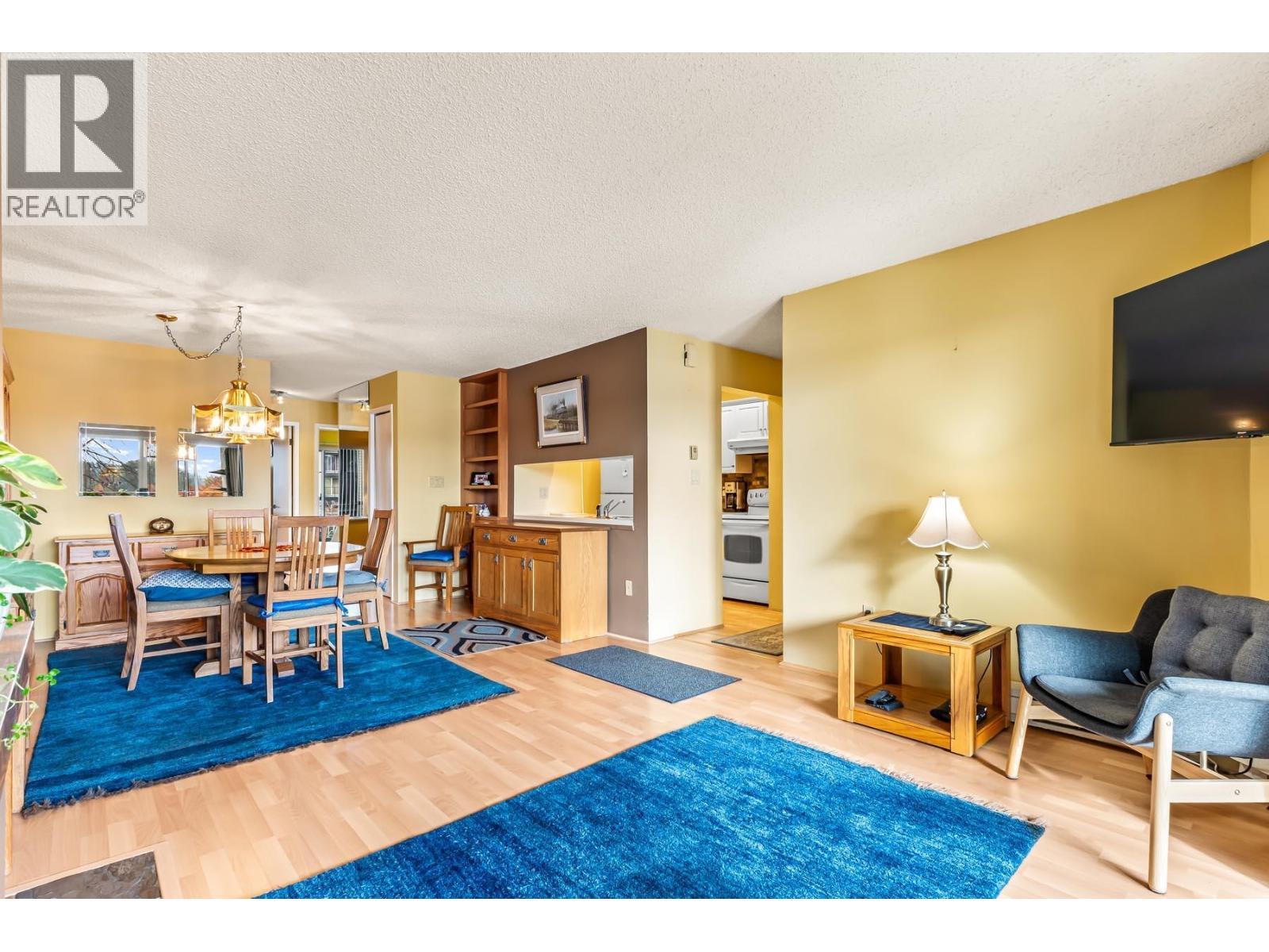 210 5 K De K Court, New Westminster, BC - Indoor