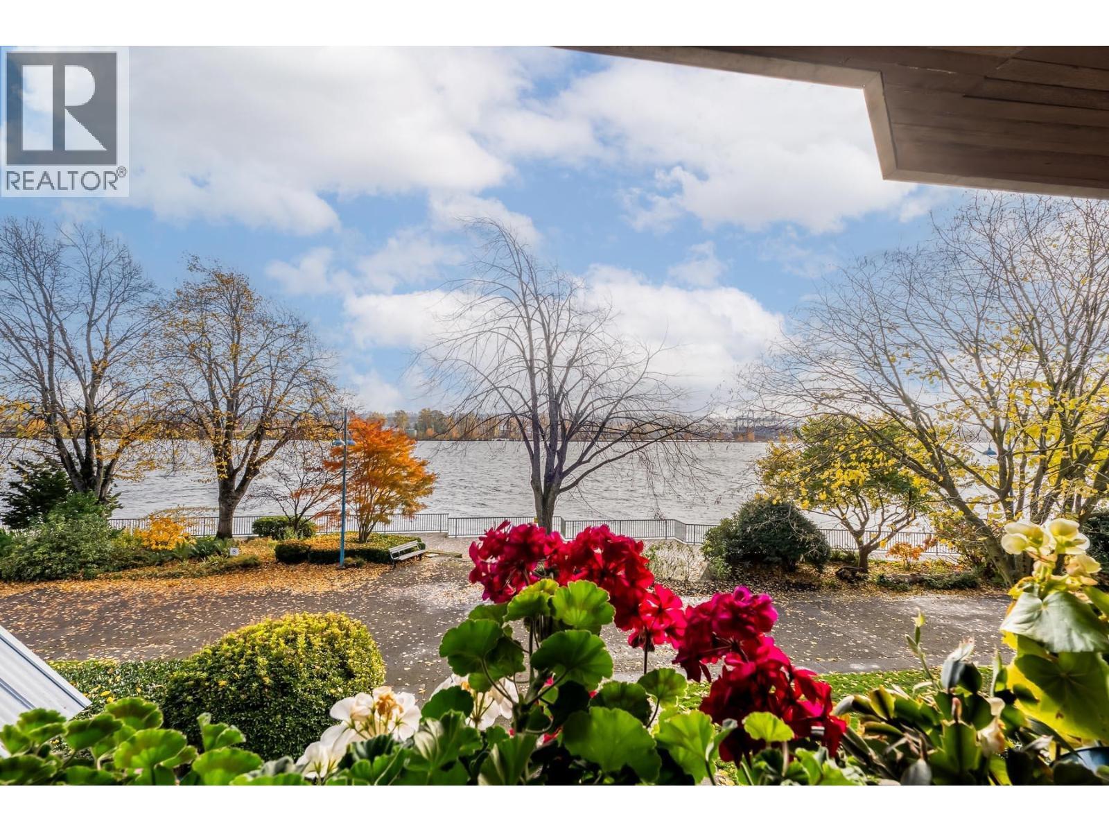 210 5 K De K Court, New Westminster, BC - Outdoor