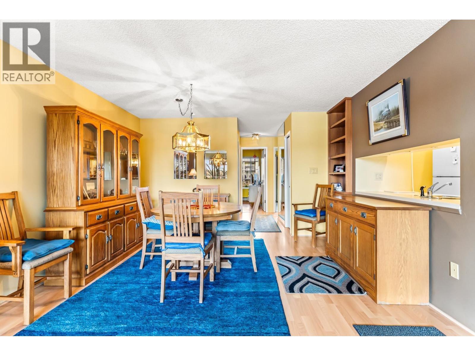 210 5 K De K Court, New Westminster, BC - Indoor