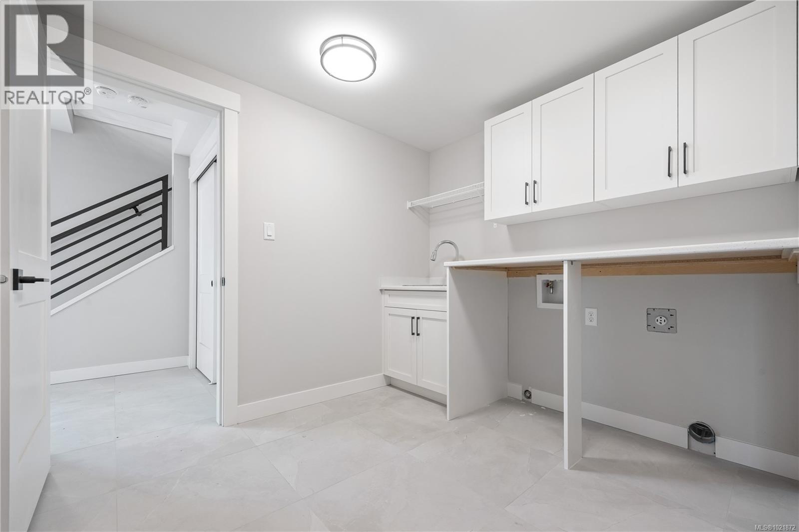 Similar Home - 151 Marina View Dr, Ladysmith, BC - Indoor