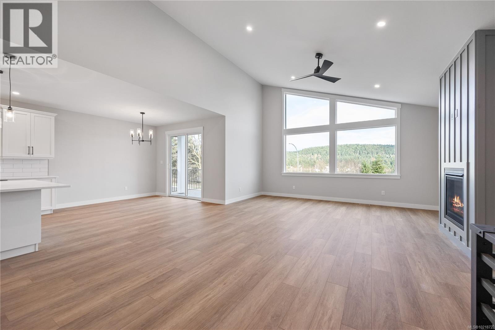 Similar Home - 151 Marina View Dr, Ladysmith, BC - Indoor Photo Showing Kitchen