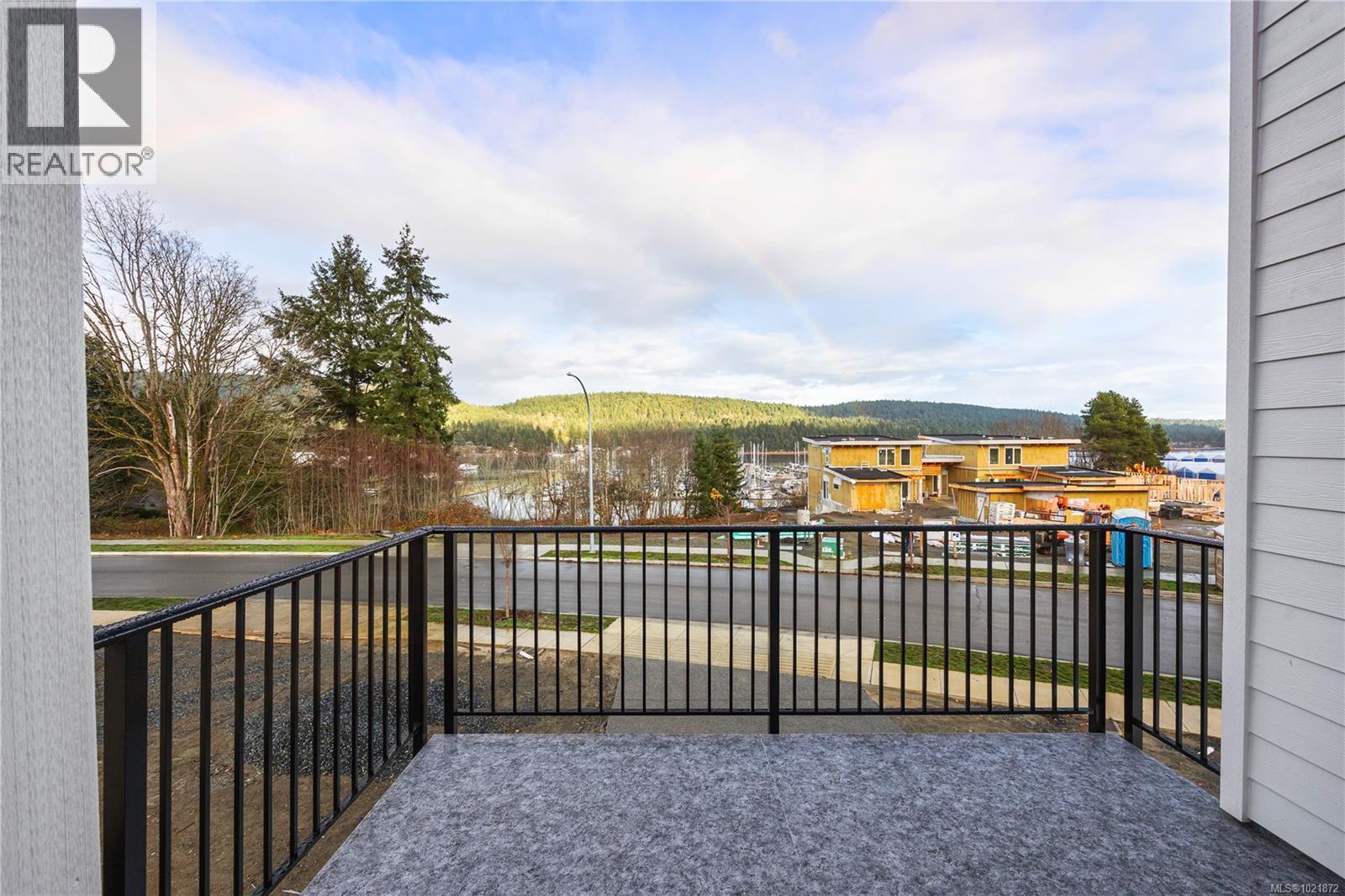 Similar Home - 151 Marina View Dr, Ladysmith, BC - Outdoor