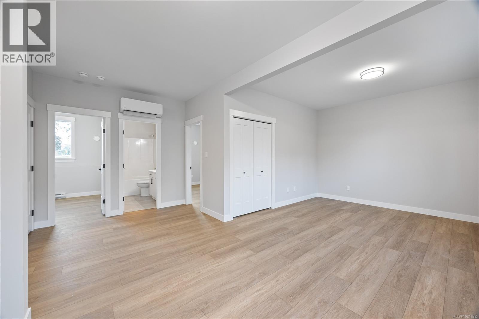 Similar Home - 151 Marina View Dr, Ladysmith, BC - Indoor Photo Showing Other Room