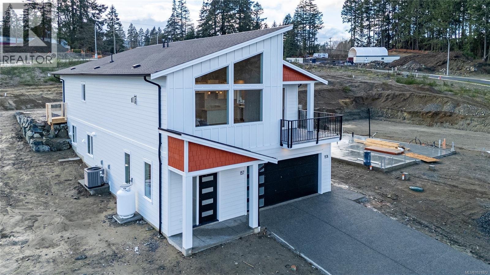 Similar Home - 151 Marina View Dr, Ladysmith, BC - Outdoor