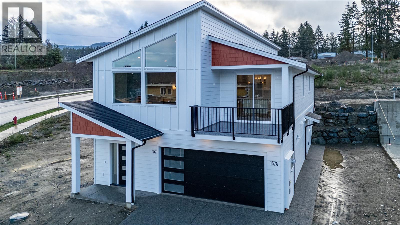 Similar Home - 151 Marina View Dr, Ladysmith, BC - Outdoor