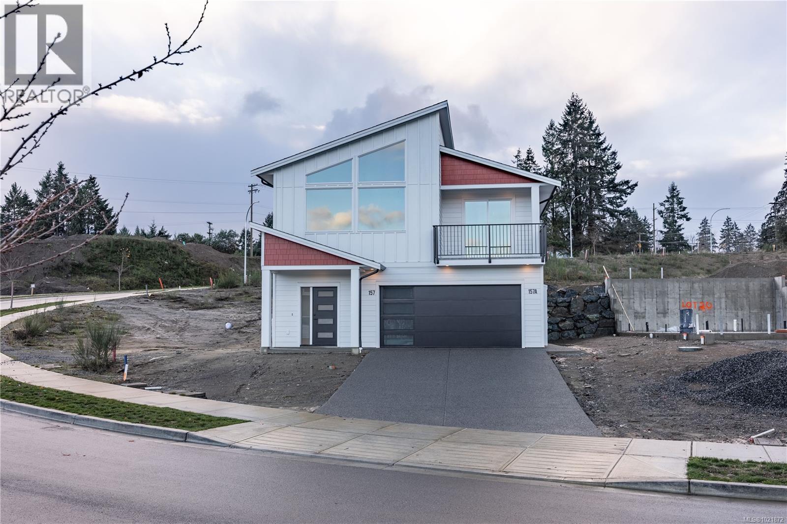 Similar Home - 151 Marina View Dr, Ladysmith, BC - Outdoor