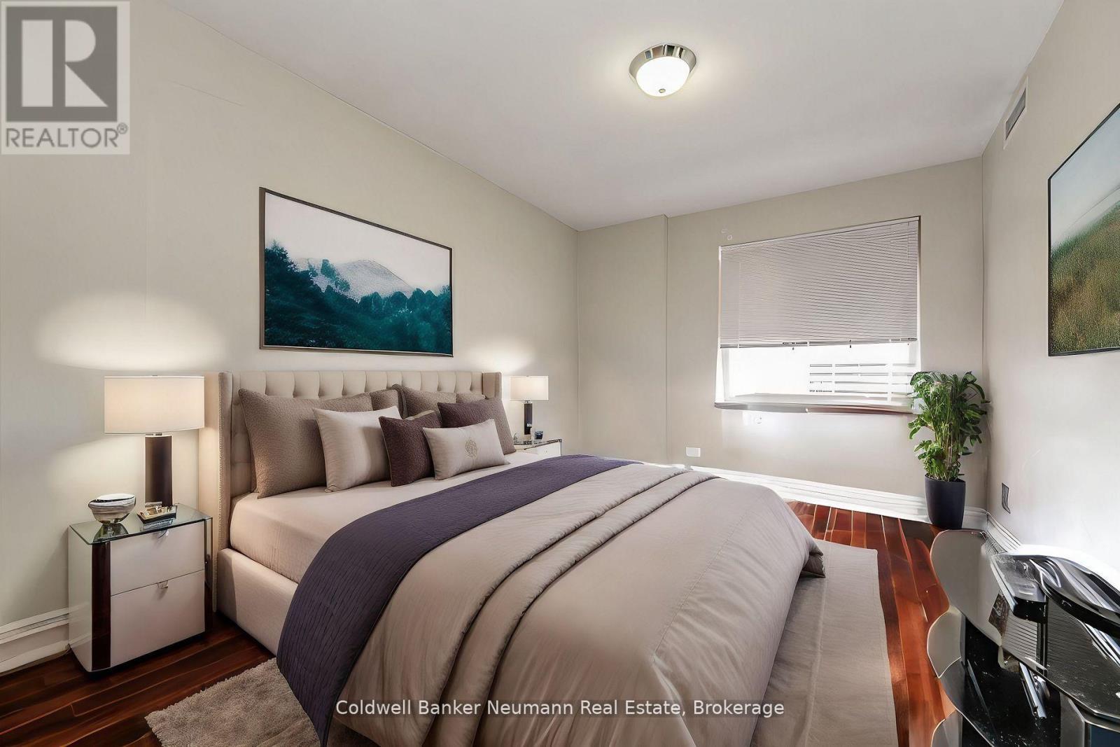 409 - 60 Old Mill Road, Oakville (Oo Old Oakville), ON - Indoor Photo Showing Bedroom