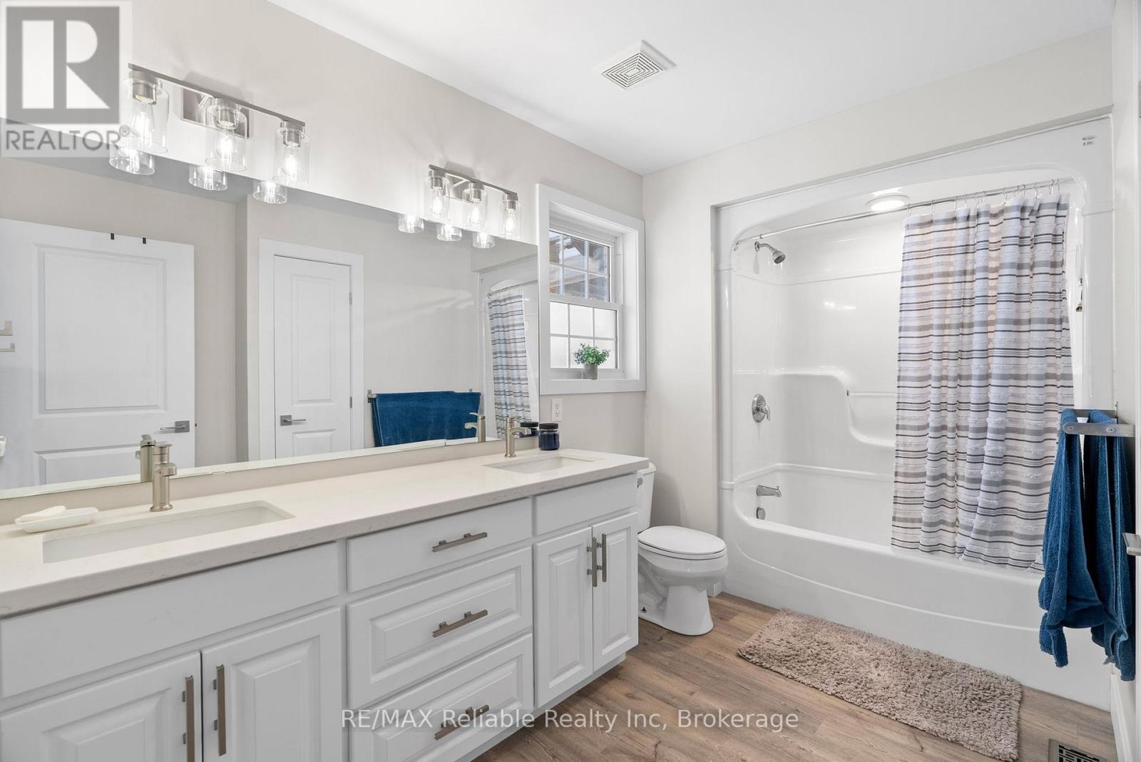 61 Wilson Street, Huron East (Seaforth), ON - Indoor Photo Showing Bathroom