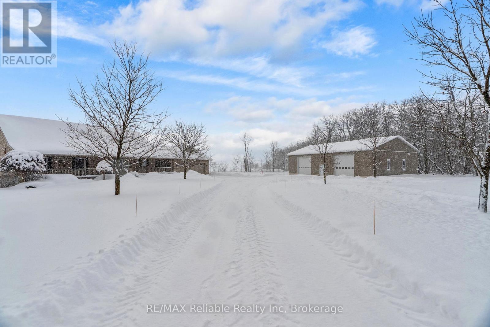 61 Wilson Street, Huron East (Seaforth), ON - Outdoor