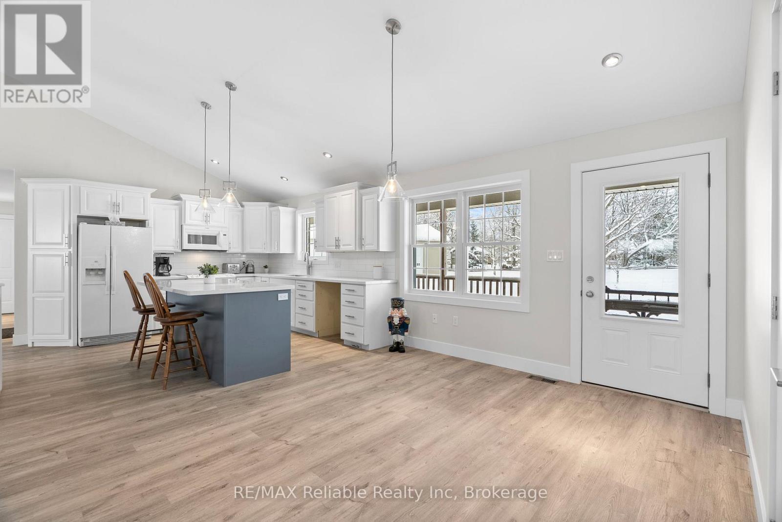 61 Wilson Street, Huron East (Seaforth), ON - Indoor Photo Showing Kitchen