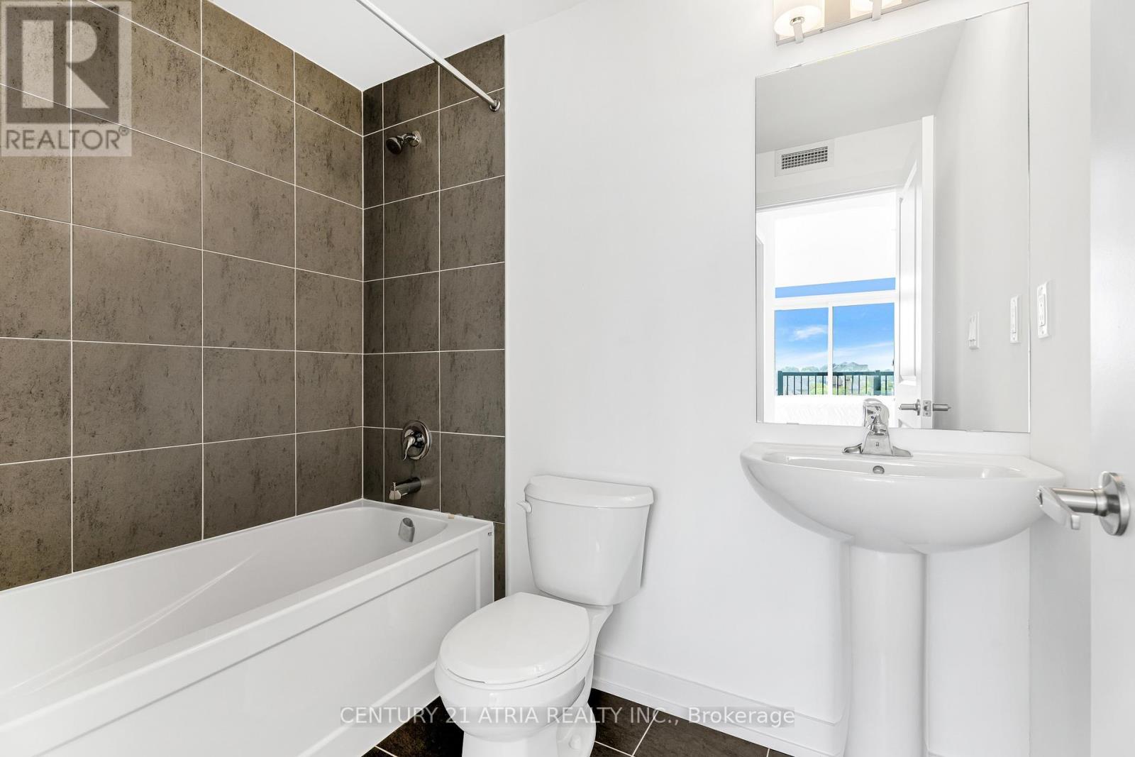 3 - 188 Angus Drive, Ajax, ON - Indoor Photo Showing Bathroom