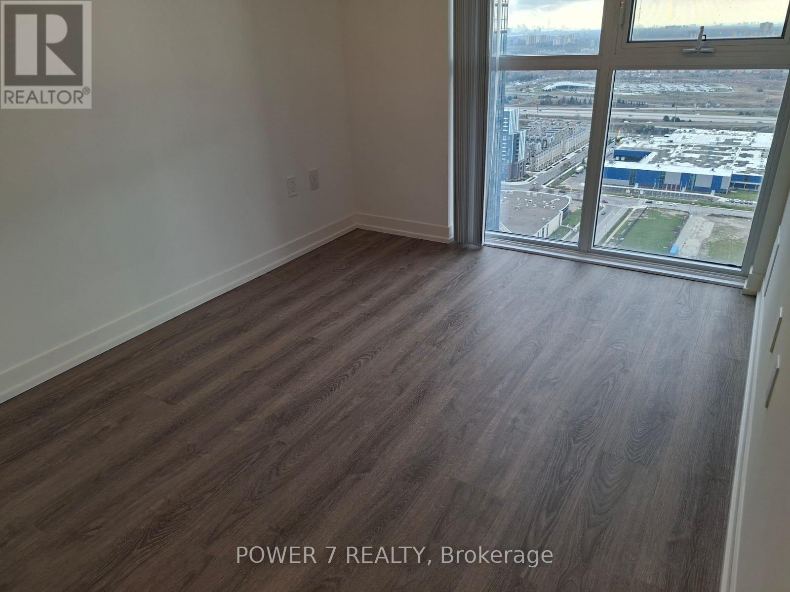 4012 - 8 Interchange Way, Vaughan, ON - Indoor Photo Showing Other Room