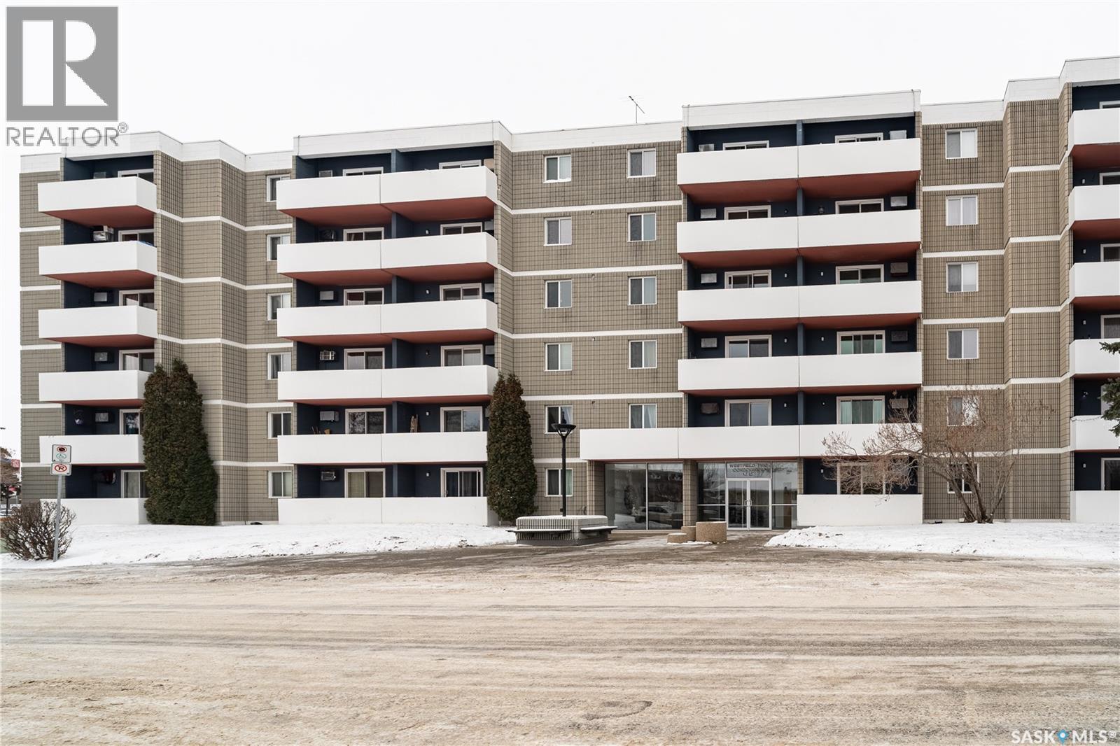 329 65 Westfield Drive, Regina, SK - Outdoor With Balcony With Facade